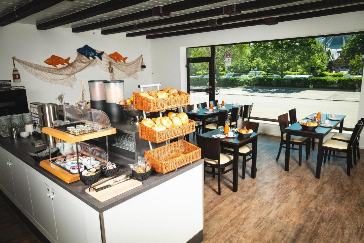 Pension Am Park Руст Екстериор снимка