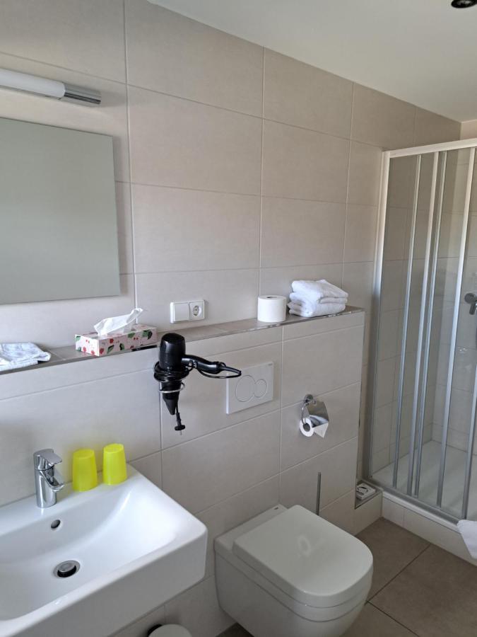 Pension Am Park Руст Екстериор снимка