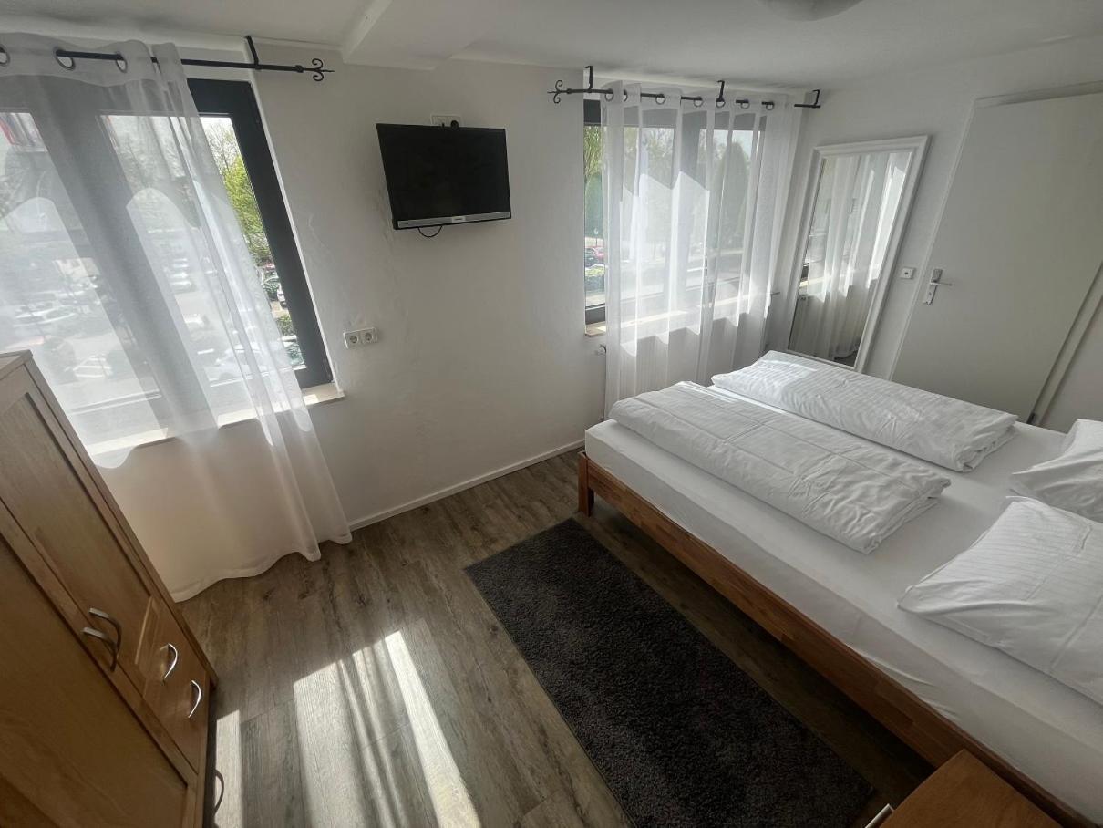Pension Am Park Руст Екстериор снимка